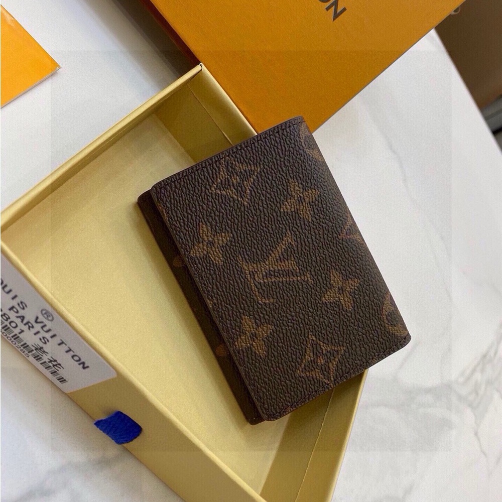 Chanel Wallet - Picture 4 of 5